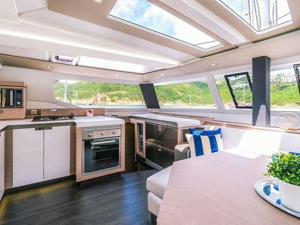 Boat picture 16