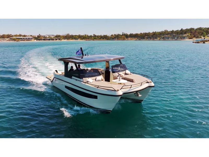 Photo of undefined, image 1 of 3