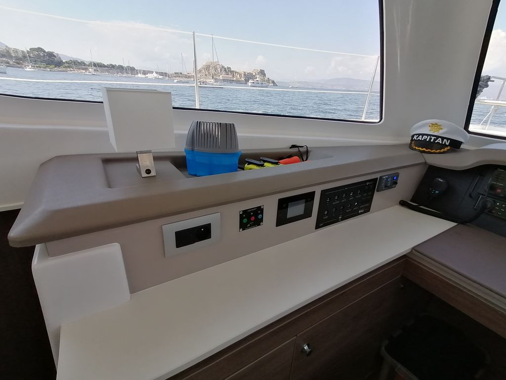 Boat picture 17