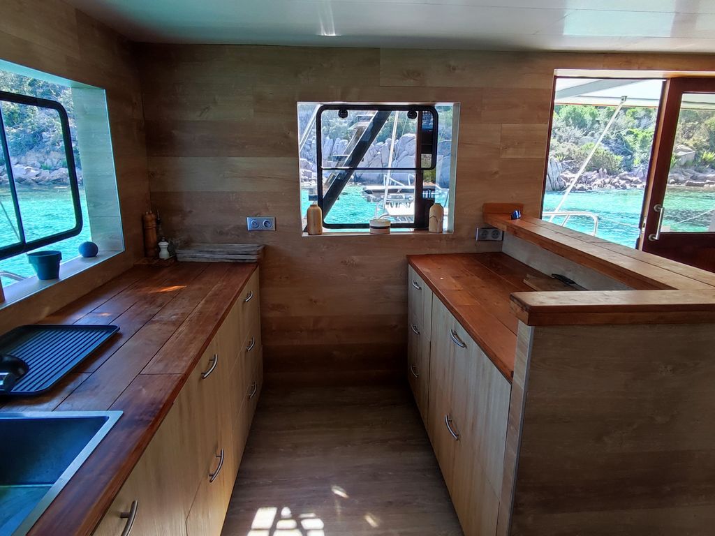Boat picture 9