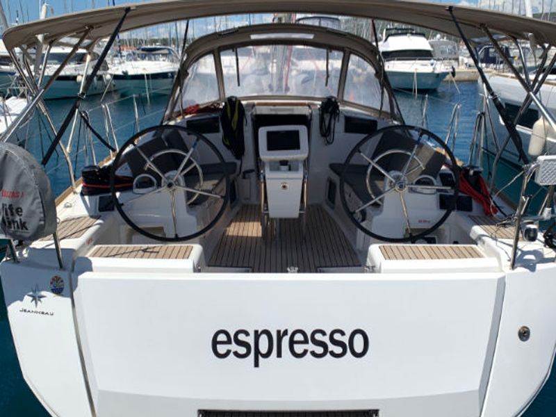 Photo of undefined, image 1 of 20