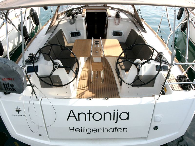 Photo of undefined, image 1 of 16