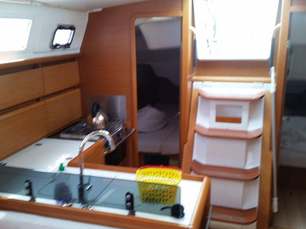 Boat picture 9