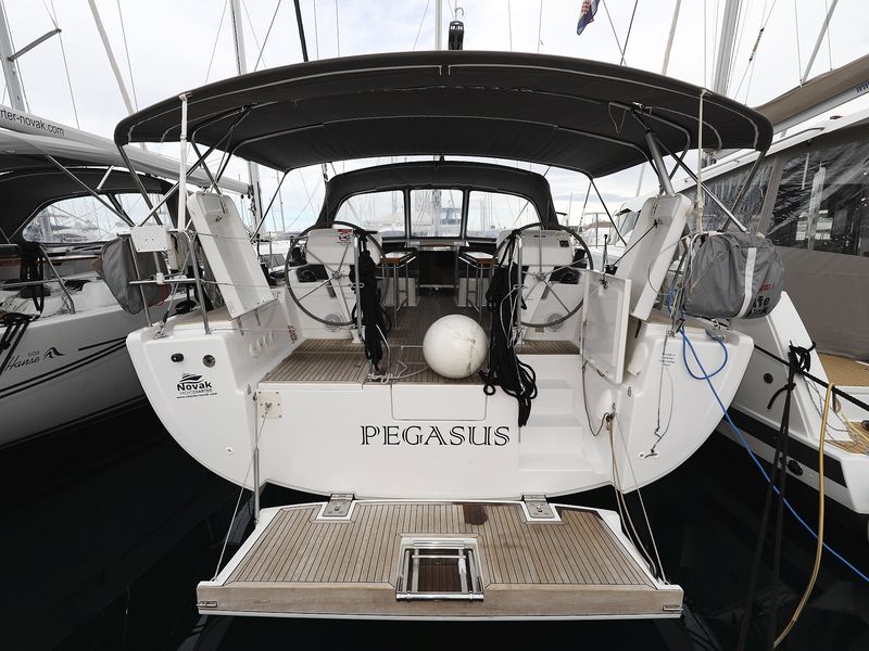 Photo of undefined, image 1 of 22